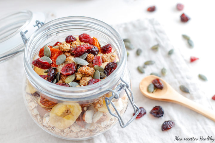 recette-bio-cereale-fruit sec-petit déjeuner-muesli maison-mueslis-granola-sans lait-dietetique