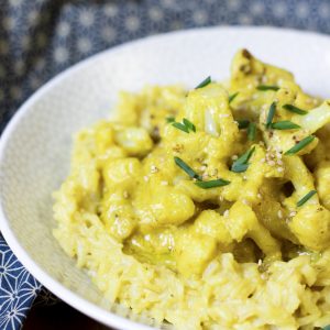 recette healthy-curry de chou-fleur-choux fleurs-riz complet-lait de coco-beurre de cacahuète