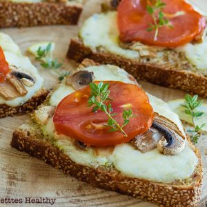 recette healthy-tartine salée-bruschetta-champignon-mozzarella-tomate-fromage-herbes