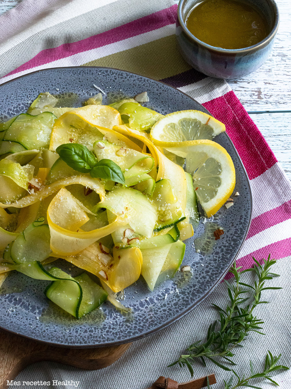 recette healthy-carpaccio de courgette-citron-parmesan-salade-crudité