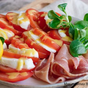 recette healthy-salade de tomate-mozzarella-sauce moutarde-sauce salade