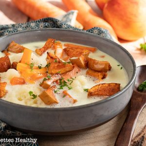 recette healthy-soupe au lait de coco-bouillon de coco-legume-épice-automne-Bouillon de chou-fleur et carotte au lait de coco