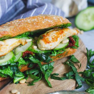 recette healthy - Sandwich au pesto d'épinards et poulet