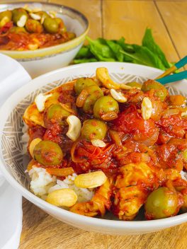Poulet aux olives et tomate