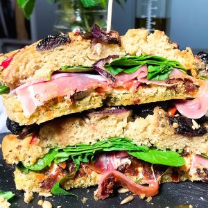 recette healthy - Sandwich focaccia au jambon sec et pesto facile pour l'été
