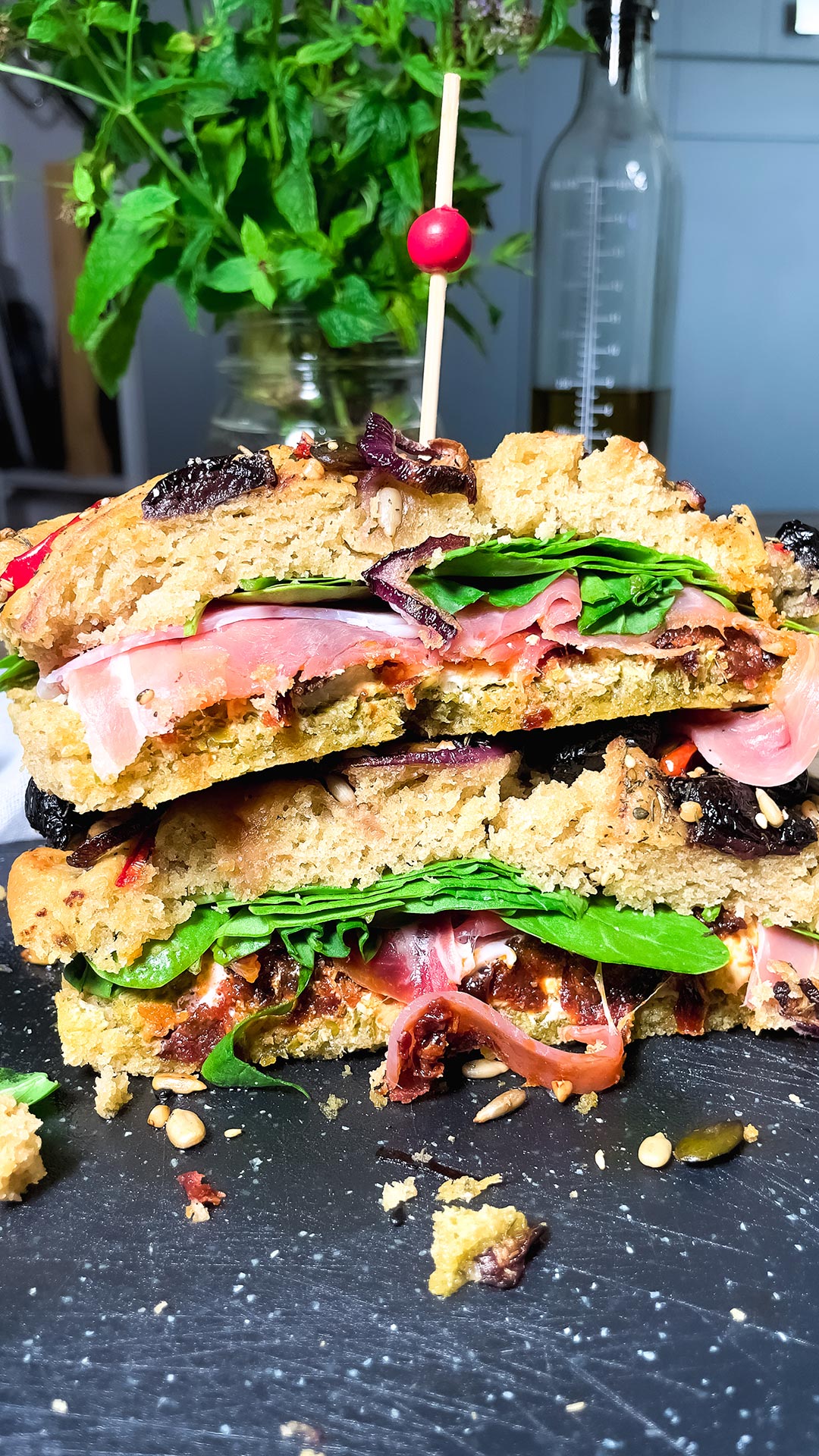 recette healthy - Sandwich focaccia au jambon sec et pesto facile pour l'été