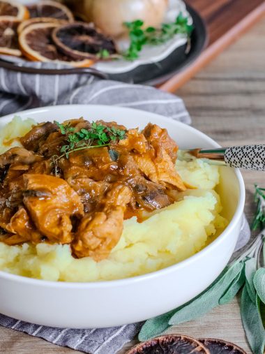 Poulet aux champignons et oignons et sa purée de pomme de terre